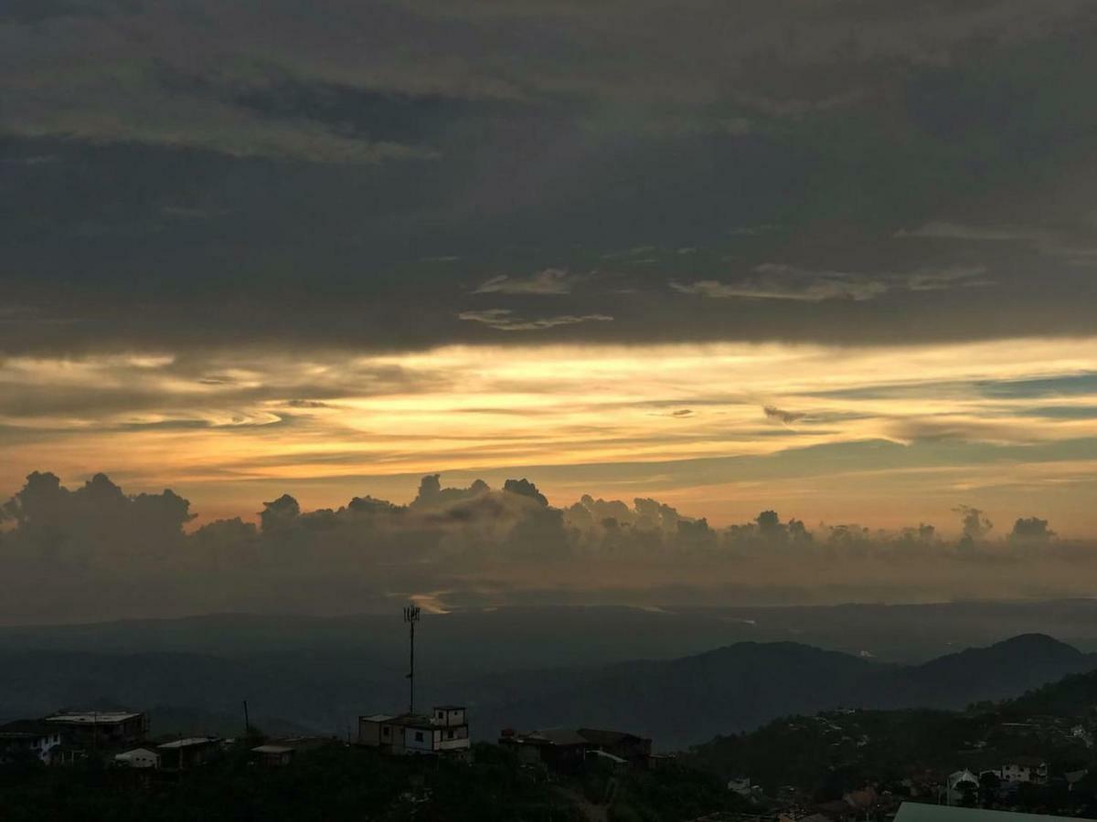 Vacation House In Baguio With Amazing Sunset Views Baguio City Exterior photo